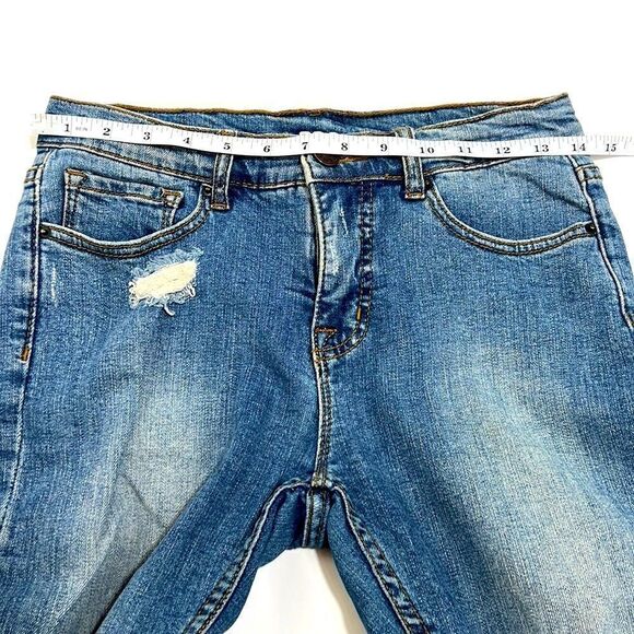 BDG Distressed Panted Pocket Skinny Jeans - Picture 13 of 13